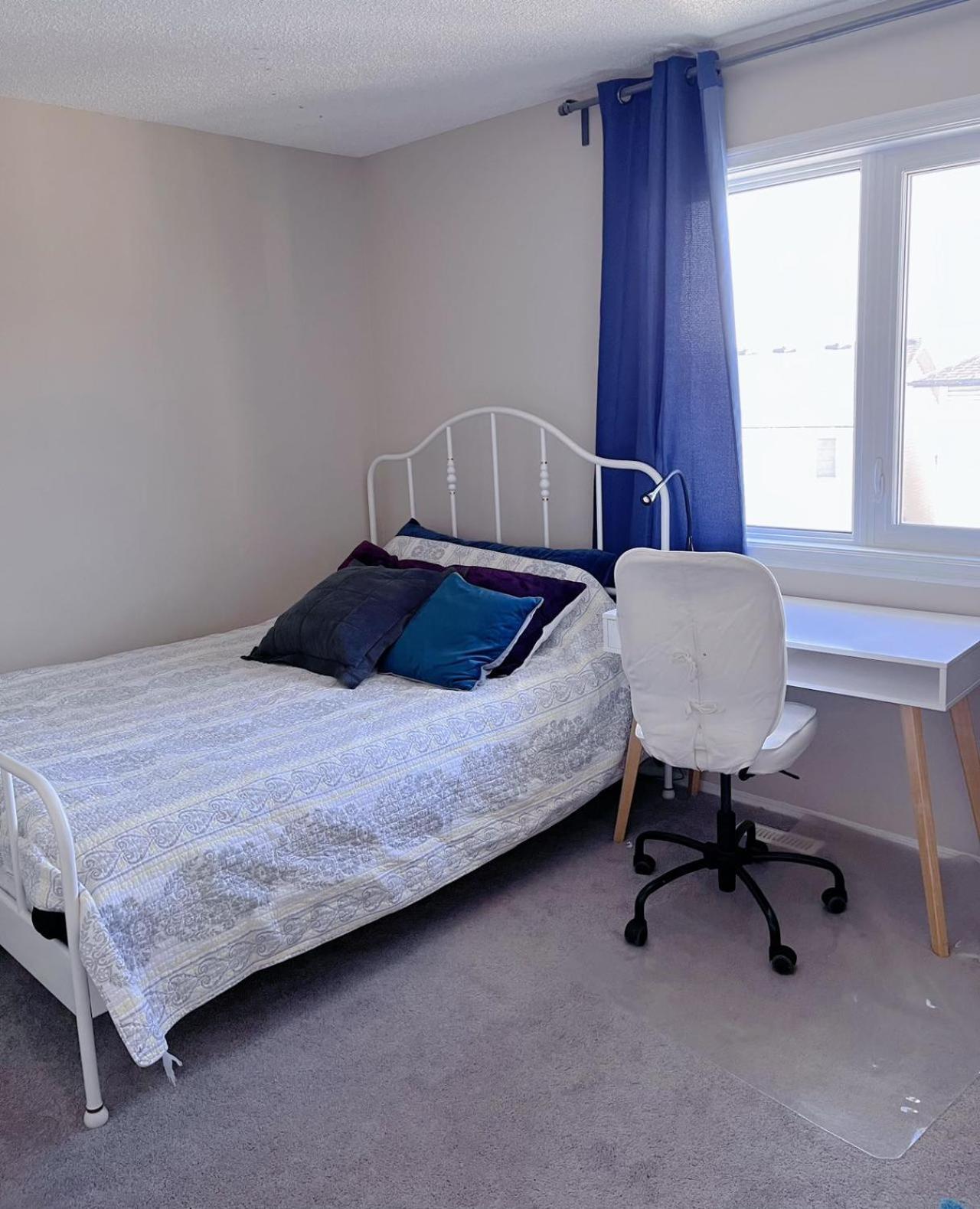 Best Garden House&3 Mins Bus Station Close C-Train&Free Parking YYC Habitación foto